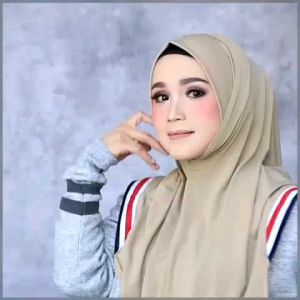 Jilbab Darla New Normal Soft Pet (Terdapat Lubang Tersembunyi) By Flow Idea