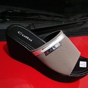 SANDAL WANITA/WEDGES WANITA KEKINIAN/SANDAL CALBI WANITA