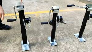 COOLBAR เครื่องมือที่ช่วยเขย่าด้านข้าง 8000LBS 15in เพื่อการใช้ในการจัดการรถพ่วงและกล่องเครื่องมือ Drop Leg Boat Swivel Trailer Jack รวมถึงส่วนประสบการณ์ที่สำคัญ ให้ใช้งานยังได้ง่าย