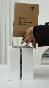 Cute Rocking Chair Cats Dog Statue Resins Small Animal Sculpture Ornament for Shelf Table or Bedside Desktop Decoration