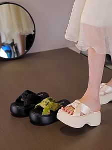 Trendy And Comfortable Pairs Well With Skirts Thick-Soled Slippers For Women Summer Outdoor Wear 2026 New Platform Sandals High-Heeled Sandals Soft-Soled Beach Shoes