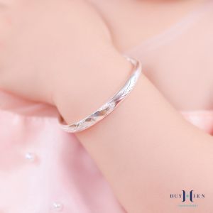 Vòng Bạc Duy Hiển Nguyên Chất S990 Cho Bé Có Chuông Kêu Phay Sáng Nhiều Kiểu Dễ Thương