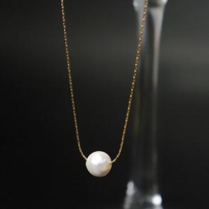 HB Jewelry SYREN Pearl Pendant Necklace for Women Non Tarnish Hypoallergenic Non Fading Elegant Minimalist Everyday Wear Fashion Jewelry Stylish Necklace