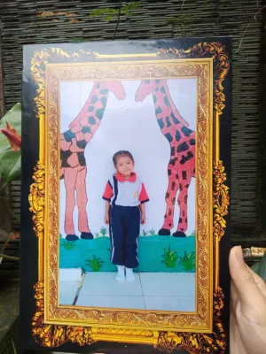 CETAK FOTO PLUS BINGKAI PAPAN MDF UKURAN 15R 25X38 MOTIF FIGURA PROSES 1 HARI BISA COD