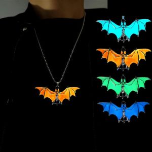 QIWANBA19 Dơi Dây chuyền dây phát sáng Hợp kim Phong cách Punk Dây chuyền Halloween Độc đáo Phụ kiện trang sức Dây chuyền cổ hip hop Tiệc tùng