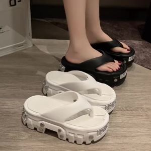 Summer EVA Paris Clogs With Closed Toe Thick Sole Height-Increasing CoupleS Style Punk Thick Sole Metallic Look Outdoor Half-Slipper For Women