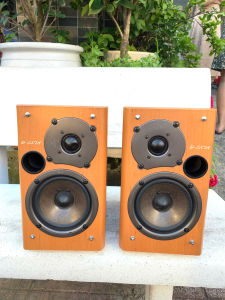 Bán Cặp Loa nghe Nhạc Booksheolf Onkyo D - SX7A ( loa ko lưới) mới keng hát cực tốt hàng bãi nhật về