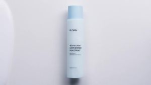 IUNIK Beta-Glucan Barrier Milky Toner Essence – 7 Types of Peptides for Deep Hydration & Skin Barrier Care Korean Skincare for Sensitive & Dry Skin 200ml / 6.7 fl oz