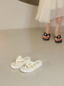 [Free Shipping] Cloth Flowers Flower Flip-Flops WomenS Summer Outdoor Wear-Resistant Non-Slip Flat Bottom Flip-Flops Flip Flops Beach Shoes For Women