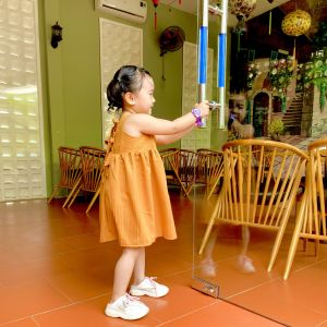 Đầm bé gái phong cách thời trang xuân hè chất xốp gân mềm mịn HANDYKIDS