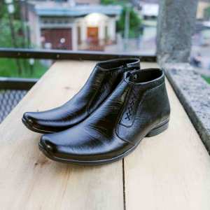 Sepatu Pantofel Pria Tinggi Kulit Casual Pantopel Boots Terbaru E 04 MAMOJO STORE
