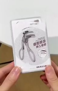 Easy-Curl Eyelash Curler with Extra Pads Wide-Angle & Spot Design Gentle All-Day Lift for Beginners