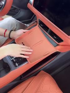 For 2025 BYD Sealion 7 EV Central Control Wireless Charging Panel Silicone Mat Car Interior Modification Dustproof Waterproof Anti-Slip Mat