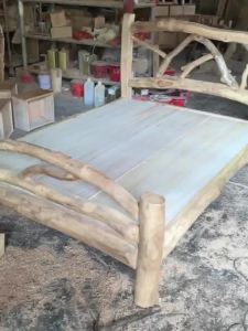 Solid wood natural camphor wood 1.5 trendy bed 1.8 Chinese-style double bed for bedroom