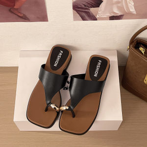 [Free Shipping] 2026 New Wedge-Heel Flip-Flops For Women Retro Style With A Toe-Covering Design Giving A Sophisticated Look And Featuring A Square Toe And A Beach-Inspired Style