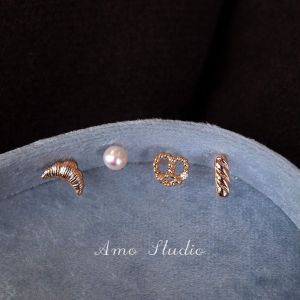 AMO Ma Tian Workshop French Alkaline Water Knot Croissant Earrings for Women Niche High-end Pearl Earrings Simple and Petite