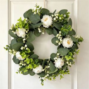 HHGY Lá xanh. Vòng hoa nhân tạo gồm hoa mẫu đơn và cây bạch đàn. Tròn 38cm Dây hoa giả treo Bền bỉ Dễ dàng vệ sinh. Đồ trang trí bằng hoa giả. Cửa sổ