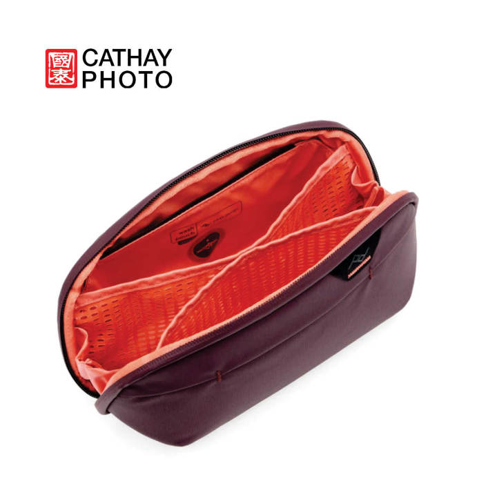 Peak%20Design%20Wash%20Pouch%20Small%20-%20Image%205