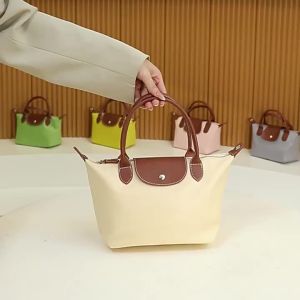 (Ac)新款潮流尼龙饺子手提包时尚简约斜挎包休闲女包百搭单肩包撞色包