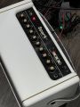 Positive Grid Spark Smart Guitar Amplifier - Putih. 