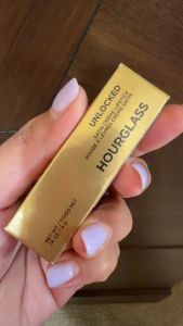 HOURGLASS - Unlocked Satin Crème Lipstick 1.3g