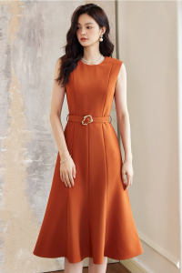 Đầm cam trơn cổ tròn không tay công sở tối giản