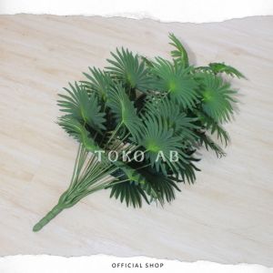 TANAMAN HIAS PLASTIK PALM KIPAS JUMBO D24 B8427 TANAMAN ARTIFICIAL DEKORASI HIAS SUDUT RUANGAN RUMAH KANTOR CAFE STUDIO