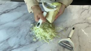 2PCS Cabbage Shredder Slicer Peeler: Your Ultimate Kitchen Tool