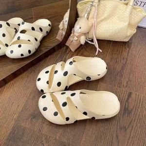 [Free Shipping] Stylish Lightweight And Breathable Outdoor Sandals For Summer Featuring A Non-Slip Design Perfect For The Beach