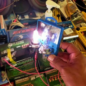 2 ไฟหน้ารถยนต์ ชิ้นไฟหน้า 12V โวลต์H4 100W วัตต์สีขาว 6000K ไฟซีนอนฮาโลเจนHODรถยนต์สีขาว โลเจนโคมไฟด้านหน้าไฟหน้าอัตโนมัติชุดอุปกรณ์เสริม