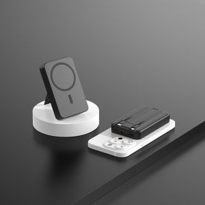 [Ready Stock] Magnetic Wireless 20000 mAh Powerbank/Wireless Charging Powerbank/Build-In Cable