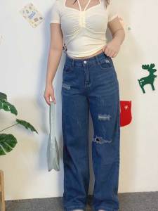 ชุดเซ็ตแฟชั่น  เสื้อยืดแขนสั้น+กางเกงยีนส์ ลุคสุดชิค