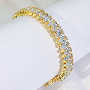 SEQUITO Noble Brides Wrist Jewelry White Gold Plated Pave Setting Marquise Cut Cubic Zirconia Dazzling Adjsutable Bracelet Bangle for Wedding Party B303