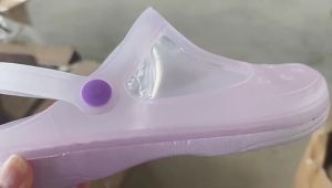 WomenS Non-Slip Korean-Style Thick-Soled Clogs WomenS Jelly Summer Slippers Cute Beach Shoes For Outdoor Wear