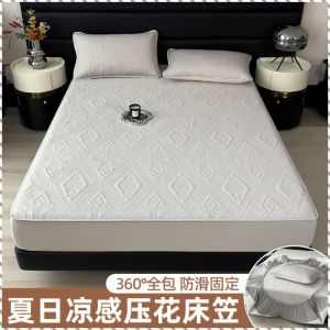 ผ้าปูที่นอน ทนทานและแข็ง ผ้าไหมน้ำแข็ง ผ้าคลุมเตียง เย็นสบาย เป็นมิตรกับผิวหนังและระบายอากาศได้