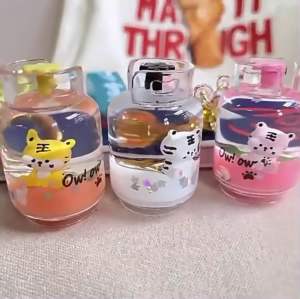 พวงกุญแจอะคริลิคเสือ พวงกุญแจจี้ตกเเต่งกระเป๋า ของขวัญพิเศษ น่ารักๆ ราคาถูก K026