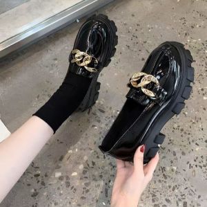 Sepatu Wanita Docmart Rantai Besar Hitam Glosy Tinggi 5cm Sepatu Oxford Wanita Premium Quality