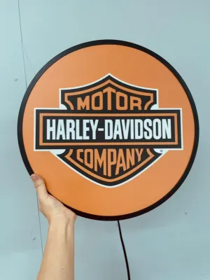 Harley Davidson ป้ายไฟLED ป้ายไฟร้าน กล่องไฟ ป้ายด้านเดียว ป้ายโลโก้ ฮาเล่ ฮาเล่ย์เดวิดสัน ขนาด 30-40 ซม. พร้อมส่ง