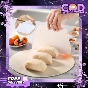 Scraper Kue Plastik Foodgrade 13x8.7cm Pemotong Adonan Tahan Lama Fleksibel utk Memotong & Mengikis