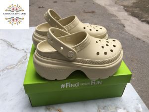 CrocsFanClub - Sục Stomp trơn đế cao 8cm cho nam nữ siêu nhẹ PB281 tặng 10 jibit