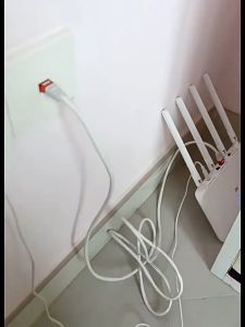 Router Wall Mount Holder No Drill Adhesive Wifi Shelf Ventilated Metal Storage Rack Organizer