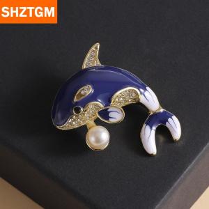 [COD] SHZTGM เข็มกลัดปลาโลมาสีฟ้าไข่มุกน้ำมันหยดแฟชั่นสำหรับผู้หญิงเสื้อผ้าเครื่องประดับเสื้อโค้ท