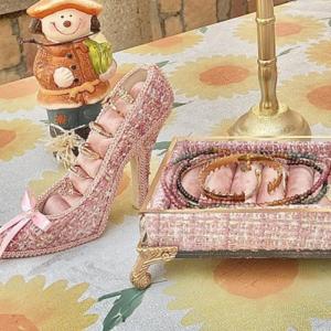 Vải trang trí giá đỡ bằng nhựa cho Boutique triển lãm đa tầng Organiser cho bông tai vòng đeo tay mặt dây chuyền