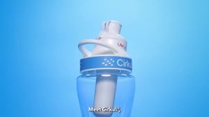 Circul 32oz. Chameleon Stainless Steel Water Bottle Starter Kit with Green Lid 2 Flavor Cartridges (1 LifeSip Blackberry Blueberry 1 GoSip Berry Blue Punch) No Sugar Zero Calorie Drink Mix