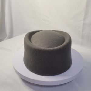 MMLUCK Có vẻ cổ điển Mũ hộp thuốc Tiếp viên hàng không Phong cách Pháp Mũ len cao Mũ tiếp viên đồng phục Mái vòm Mũ chính thức Quý cô
