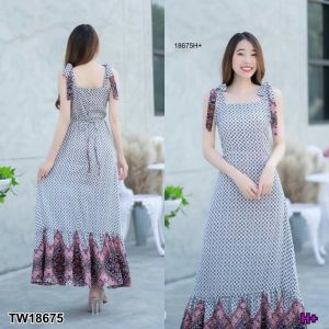 B18675 Maxi dress ผูกไหล่สไตล์โบฮีเมียน .Maxi dress tied to the shoulder bohemian style..