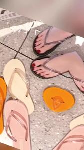 [Free Shipping] Simple summer shiny flip-flops for women suitable for outdoor wear non-slip fashionable waterproof new summer travel style
