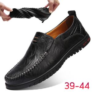 Men’s shoes👨 รองเท้าหนังสีดำอินเทรนด์เหมาะกับธุรกิจของอังกฤษแหลมรองเท้าลำลองผู้ชาย รองเท้าหนัง✌