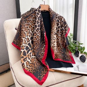 MIRELAE 9090cm Khăn lụa vuông Vải satin mềm mại. Họa tiết da báo. Khăn choàng hijab thời trang Đa năng Thoáng khí Băng đô khăn quàng dành cho phụ nữ