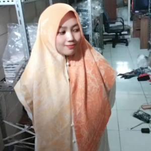 Hijab Instan Voal Premium Zipper Resleting Motif Floral Warna Kastanye